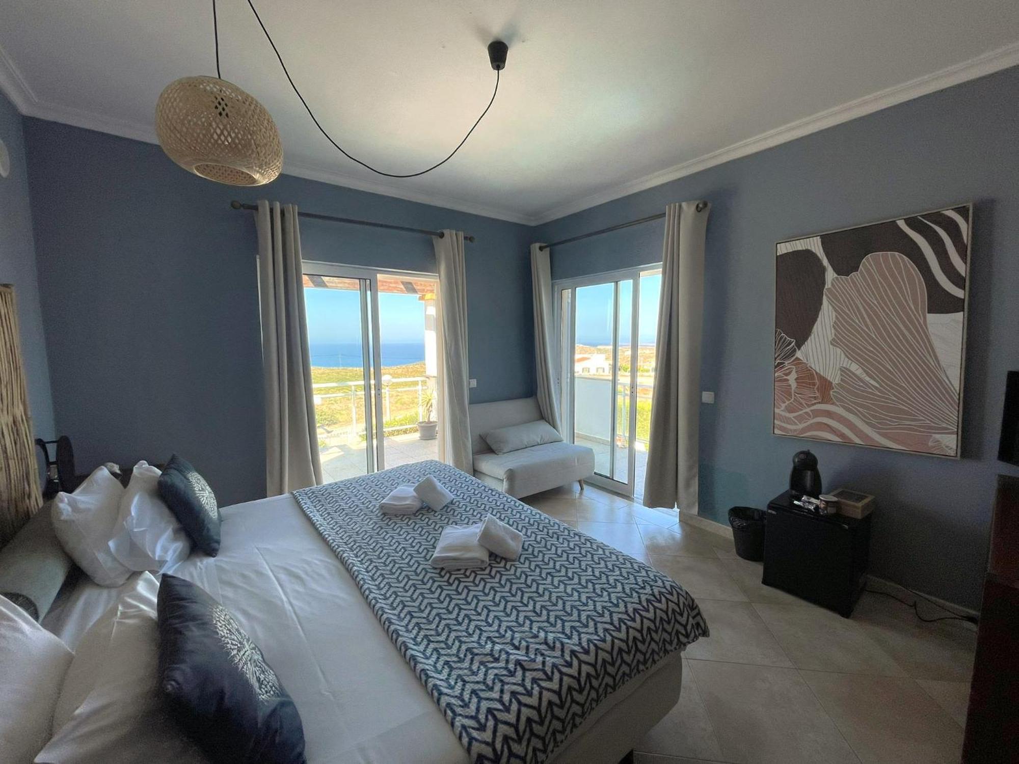 Arrifana Destination Suites Алжезур Экстерьер фото