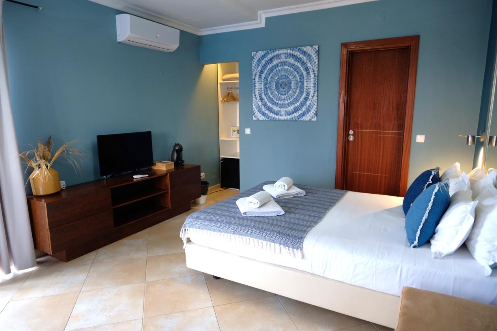 Arrifana Destination Suites Алжезур Экстерьер фото