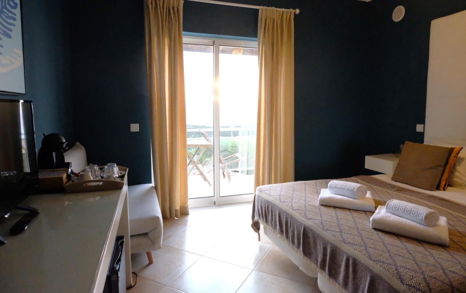 Arrifana Destination Suites Алжезур Экстерьер фото